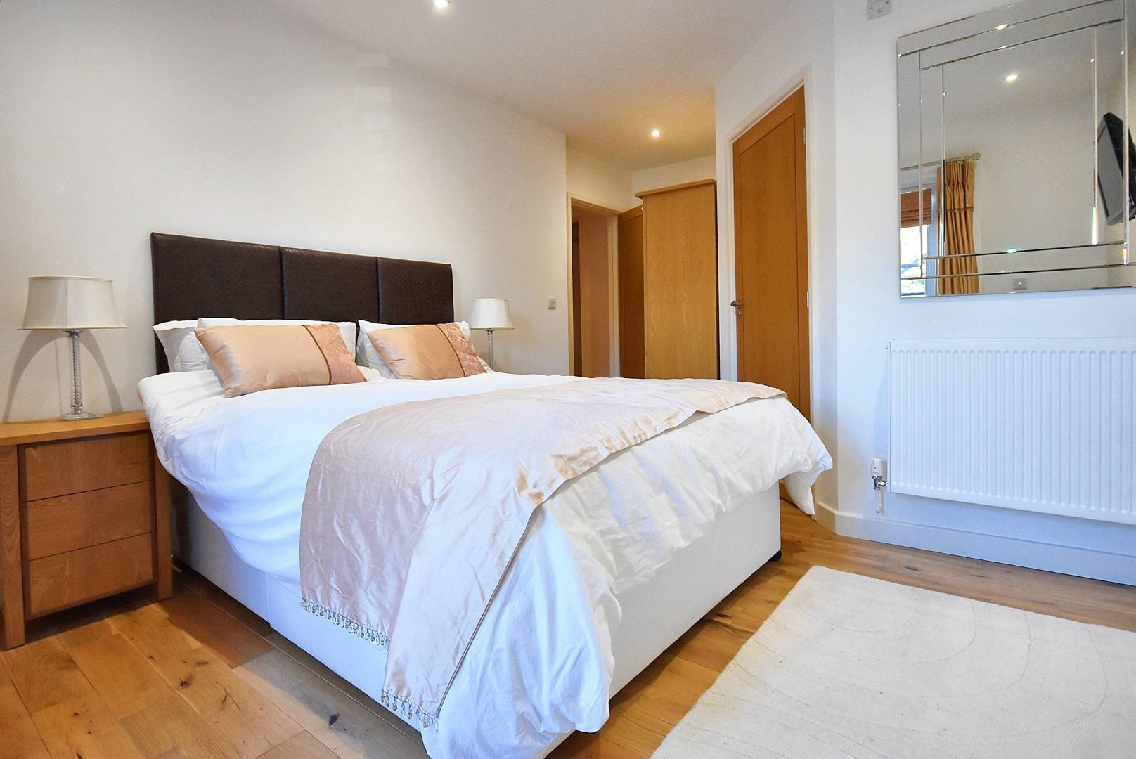 14 Bron Y Glyn Apartments, 18 Bridgeman Road, Penarth, CF64 3AW